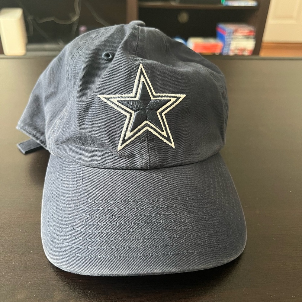 Dallas Cowboys Strapback hat One Size Fits Most in Navy